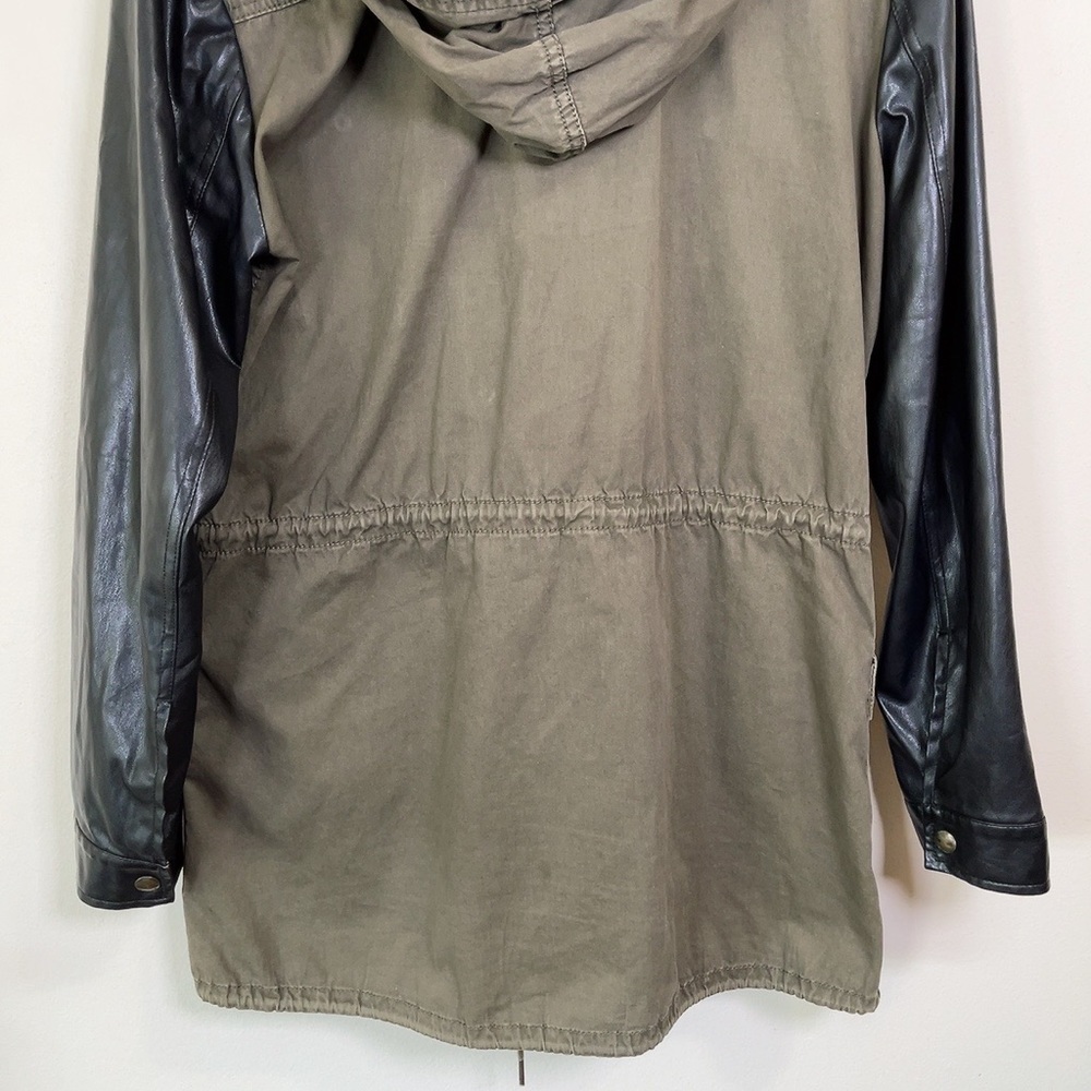 ARITZIA | TALULA TROPER ARMY UTILITY FAUX LEATHER SLEEVE JACKET - Picture 14 of 16